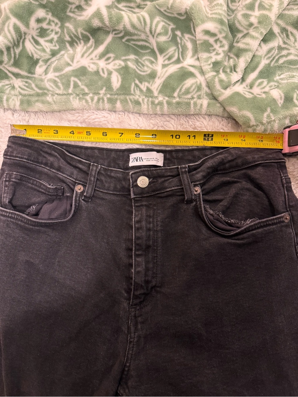ZARA Washed Black Ankle Crop Jeans - Picture 6 of 7